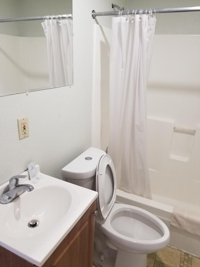 Budget Inn And Suites Eagan Buitenkant foto
